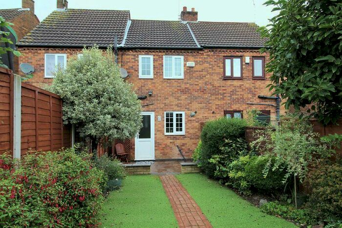 2 Bedroom Terraced House To Rent In Finch Close, Swadlincote, DE11