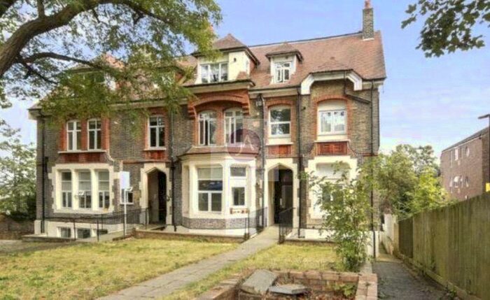 Studio To Rent In Mount View Road, Crouch End, London, N4