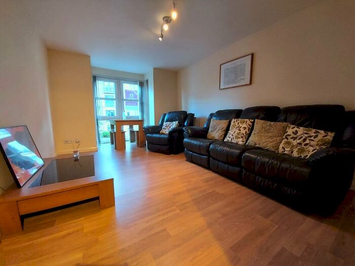 2 Bedroom Flat To Rent In Bannermill Place, The Beach, Aberdeen, AB24
