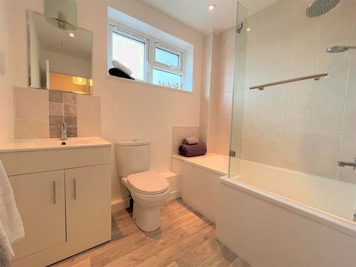 1 Bedroom Maisonette To Rent In Nellgrove Road, Hillingdon, Uxbridge, UB10