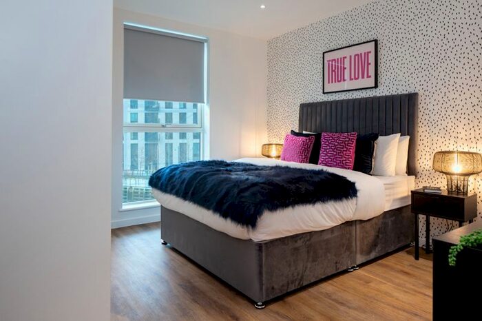 3 Bedroom Flat To Rent In Silvertown Way, London, E16