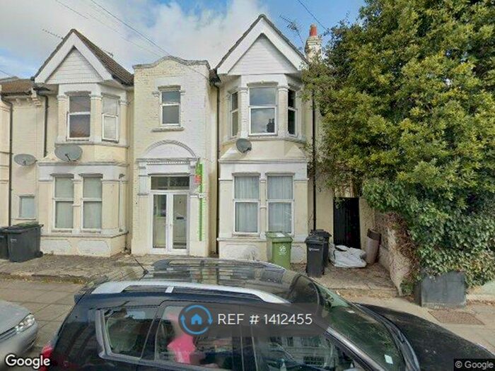 1 Bedroom Flat To Rent In Hewett Road, Portsmouth, PO2