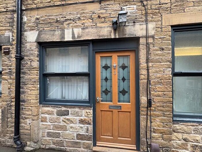 1 Bedroom Flat To Rent In Westgate, Huddersfield, West Yorkshire, HD1