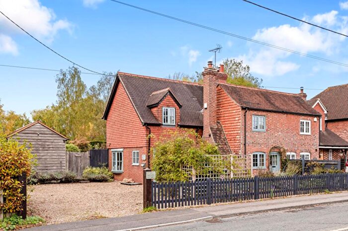 3 Bedroom Character Property For Sale In Brooks Green Road, Coolham, RH13