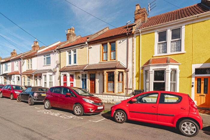 3 Bedroom Terraced House For Sale In Carrington Road, Ashton, Bristol, BS3