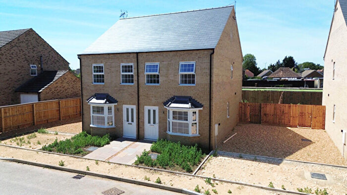 3 Bedroom Semi-Detached House For Sale In Ellingham Gardens, Chatteris, Cambs, PE16