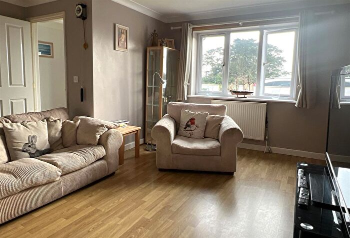 3 Bedroom Semi-Detached House For Sale In Westside, Rosudgeon, Penzance, TR20