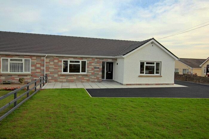 3 Bedroom Semi-Detached Bungalow To Rent In Llanddarog, Carmarthen, SA32