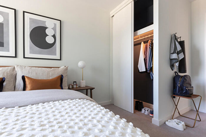 2 Bedroom Flat To Rent In Ten Degrees, Croydon, CR0