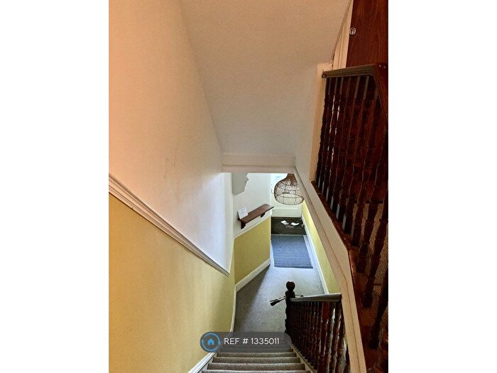 1 Bedroom Flat To Rent In Queens Park, London, NW6