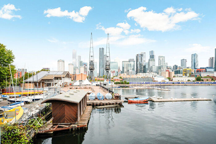 2 Bedroom Apartment For Sale In Dockers Tanner Road, Docklands, E14
