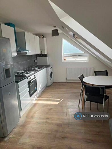 3 Bedroom Flat To Rent In Norbury Road, Thornton Heath, CR7