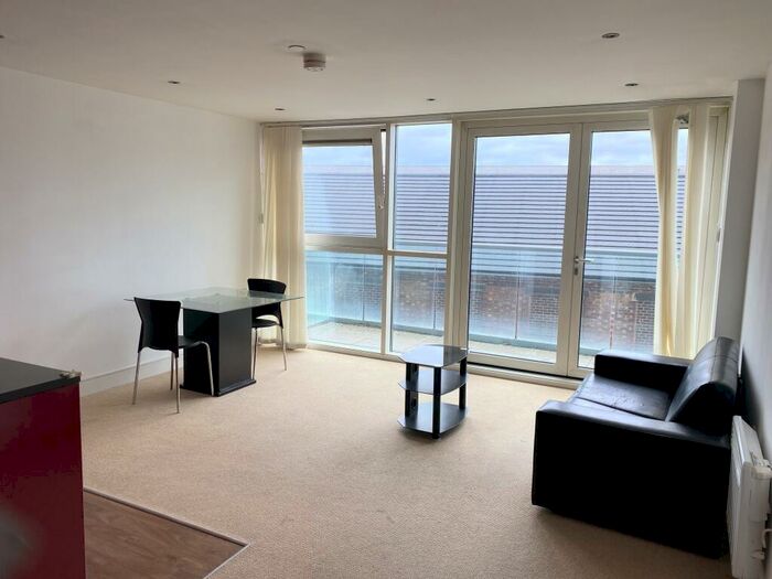 1 Bedroom Apartment To Rent In The Litmus Building, Nottingham, NG1
