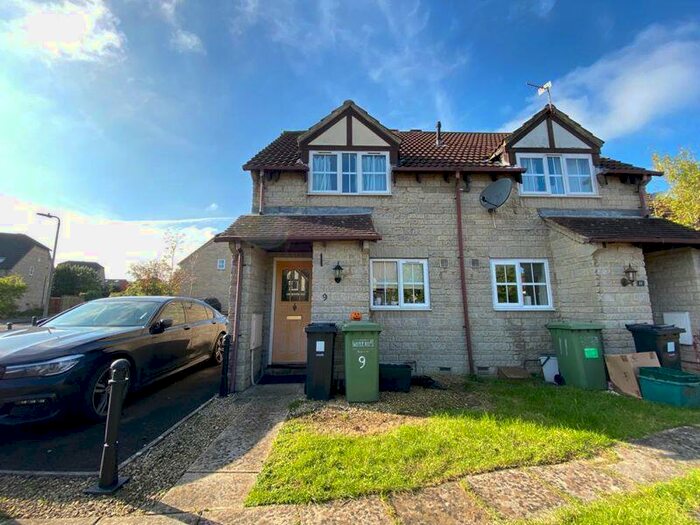 2 Bedroom Semi-Detached House To Rent In Ferndene, Bristol, BS32