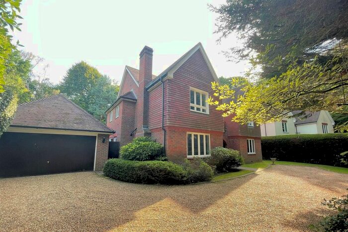 5 Bedroom Detached House To Rent In Old Avenue, West Byfleet, KT14