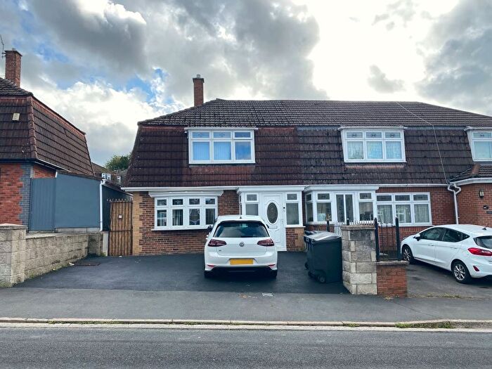3 Bedroom Semi Detached House For Sale In Newland Road, Bristol, Avon, BS13