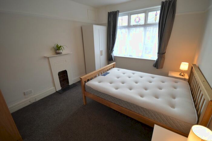 2 Bedroom Flat To Rent In Benton Road, Newcastle Upon Tyne, NE7