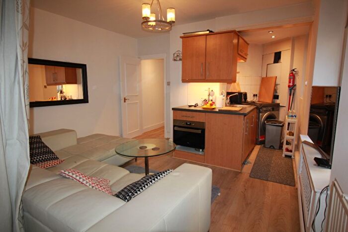 1 Bedroom Studio For Sale In Harrowby Street, Marylebone, London, W1H