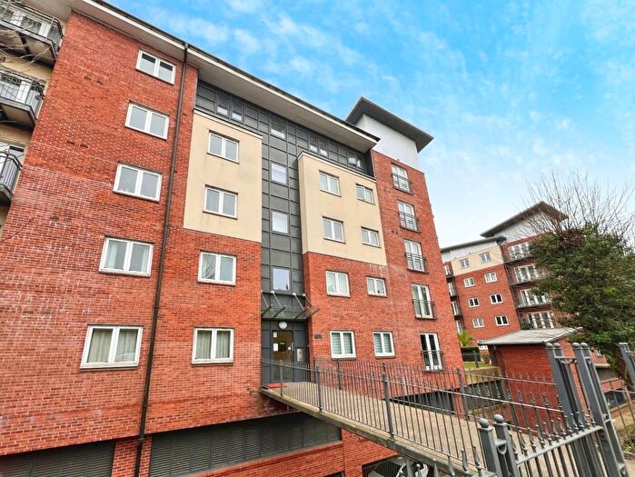 2 Bedroom Flat To Rent In New North Road, Exeter, EX4