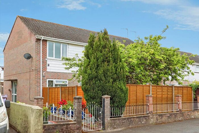 1 Bedroom Flat For Sale In Dawkins Road, Poole, BH15