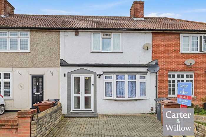 3 Bedroom Terraced House For Sale In Porters Avenue, Dagenham, RM8