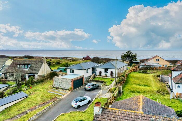 4 Bedroom Bungalow For Sale In Church Road, Brean, Burnham-On-Sea, Somerset, TA8