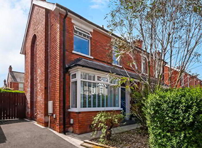 3 Bedroom Semi-Detached House For Sale In Loopland Park, Belfast, BT6