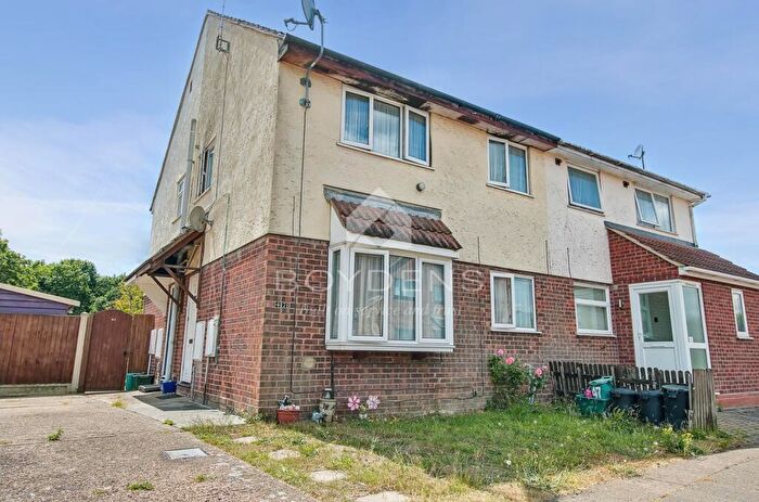 2 Bedroom Terraced House To Rent In Gilberd Road, Colchester, Essex, CO2