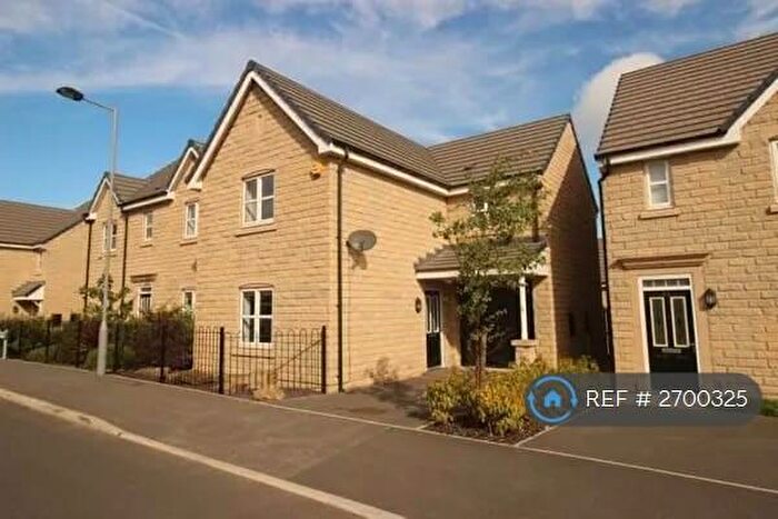 5 Bedroom Detached House To Rent In Mill Race Lane, Laisterdyke, Bradford, BD4