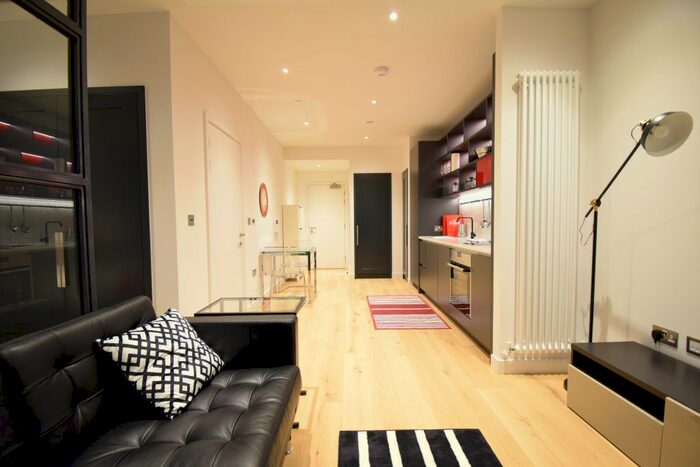 Studio To Rent In City Island, London, E14