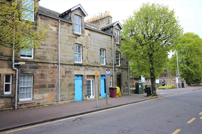 2 Bedroom Flat To Rent In Argyle Street, St. Andrews, KY16