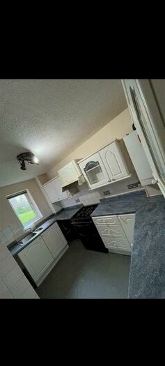 2 Bedroom Property To Rent In Courtlands Close, Watford, WD24