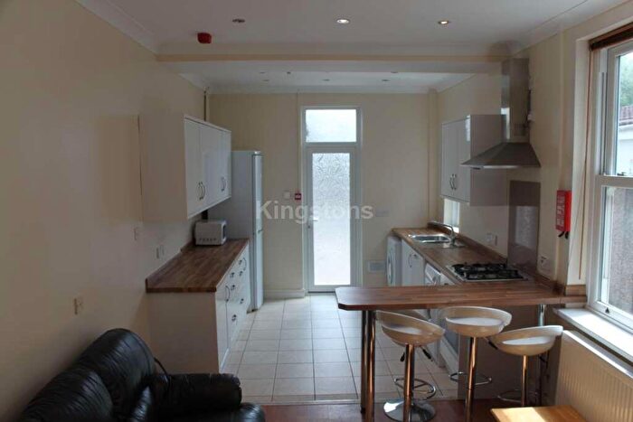 5 Bedroom Terraced House To Rent In Mackintosh Place, Roath, CF24