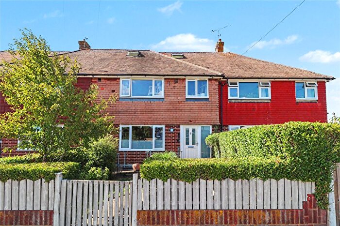 4 Bedroom Terraced House For Sale In Woking, Surrey, GU22
