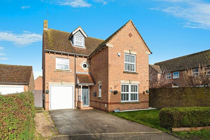 4 Bedroom Detached House For Sale In Bevan Close, Warmington, Peterborough, PE8