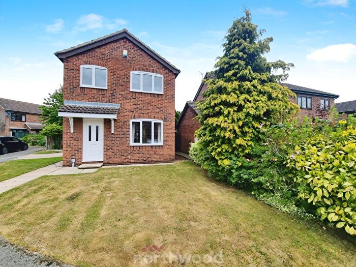 3 Bedroom Detached House To Rent In Thealby Gardens, Bessacarr, Doncaster, DN4