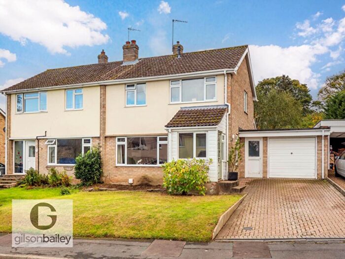 3 Bedroom Semi-Detached House For Sale In Nurseries Avenue, Brundall, NR13