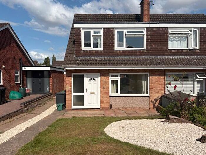 3 Bedroom Semi-Detached House To Rent In Beech Drive, Kenilworth, CV8