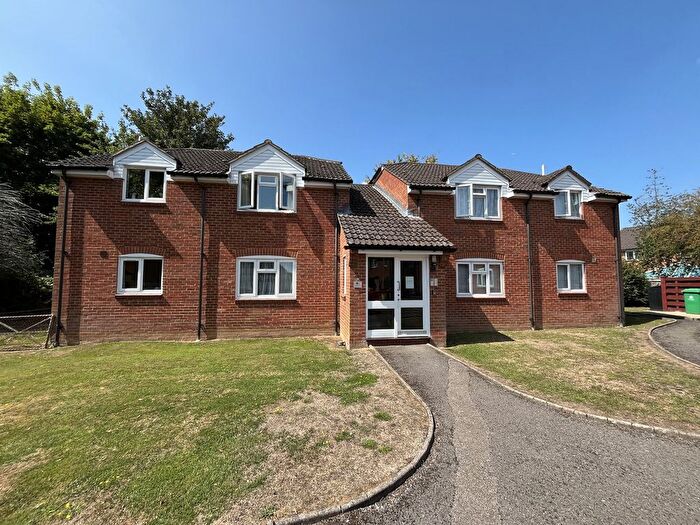 Studio To Rent In Hunting Gate Drive, Chessington, Surrey., KT9