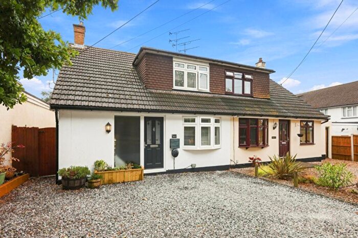 2 Bedroom Semi-Detached House For Sale In The Chase, Rayleigh, SS6