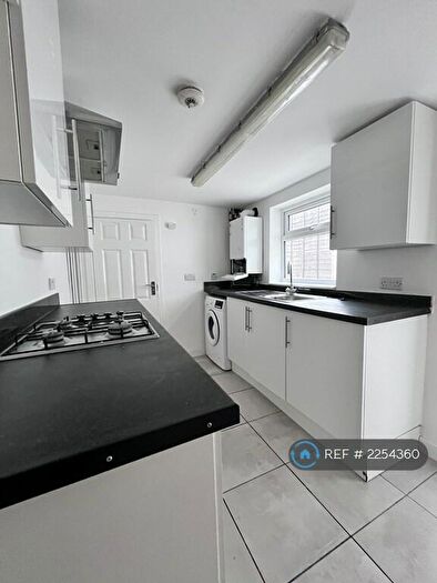 4 Bedroom Semi-Detached House To Rent In Beaumont Street, Bristol, BS5