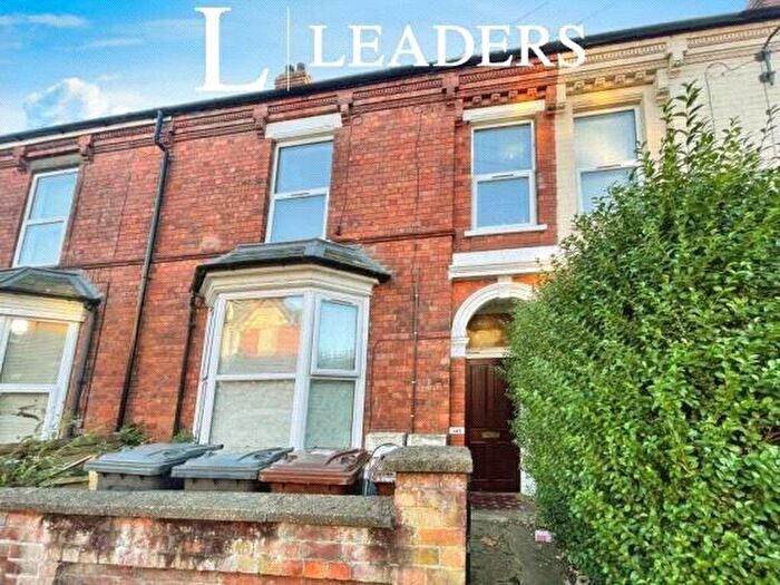 Studio To Rent In West Parade, LN1