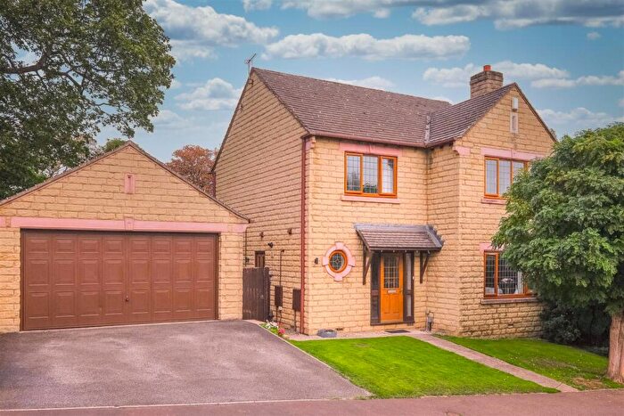4 Bedroom Detached House For Sale In Woodhouse Gardens, Brighouse, HD6