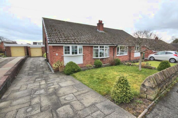 2 Bedroom Semi-Detached Bungalow To Rent In Birchway, SK10