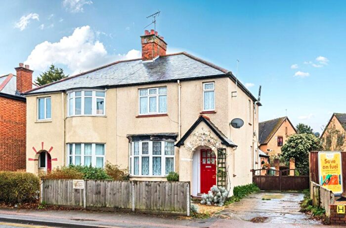 2 Bedroom Semi Detached House For Sale In Bunyan Road, Bedford, MK42