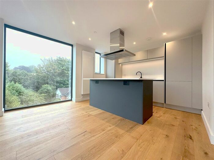 2 Bedroom Flat To Rent In Barnfield Road, St. Leonards, Exeter, EX1