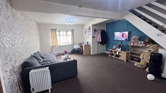 3 Bedroom Terraced House To Rent In Ley Street, Ilford, Redbridge, IG1