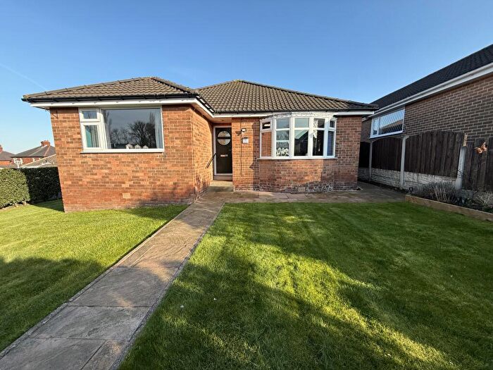 3 Bedroom Detached Bungalow For Sale In Newark Close, Barnsley, S75