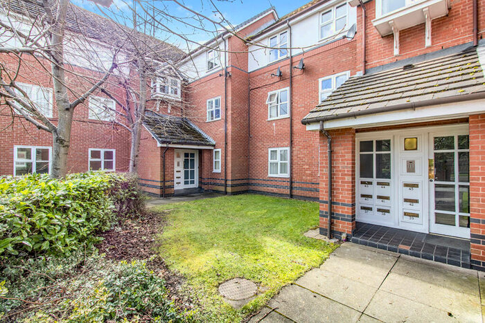 2 Bedroom Apartment To Rent In Burroughs Gardens, Liverpool, Merseyside, L3