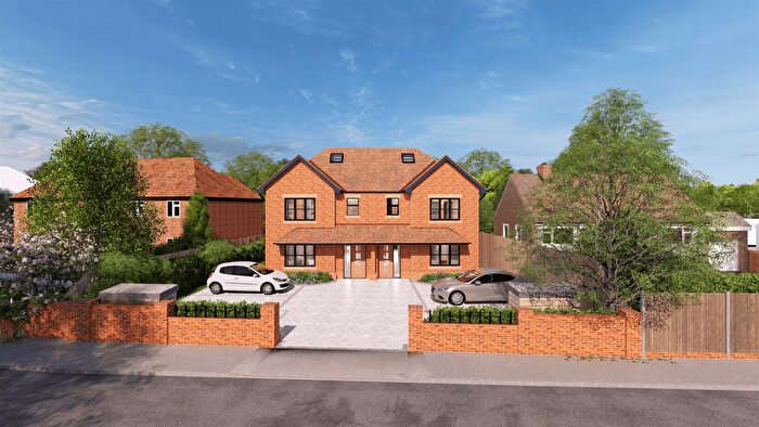 4 Bedroom Semi-Detached House For Sale In Kennylands Road, Sonning Common, RG4